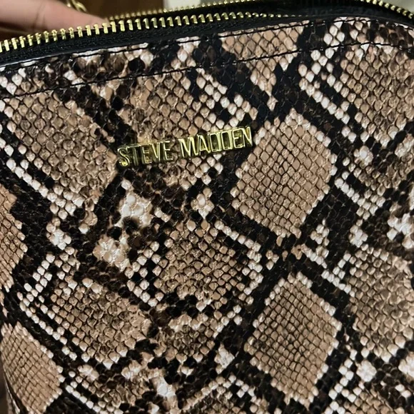Steve Madden Snakeskin Purse - Picture 4 of 4
